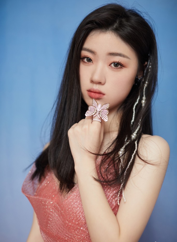 人美声甜单依纯