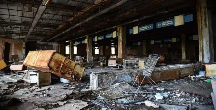 3口碑炸裂!央视战地记者转行拍"羞耻"纪录片,太上头了!