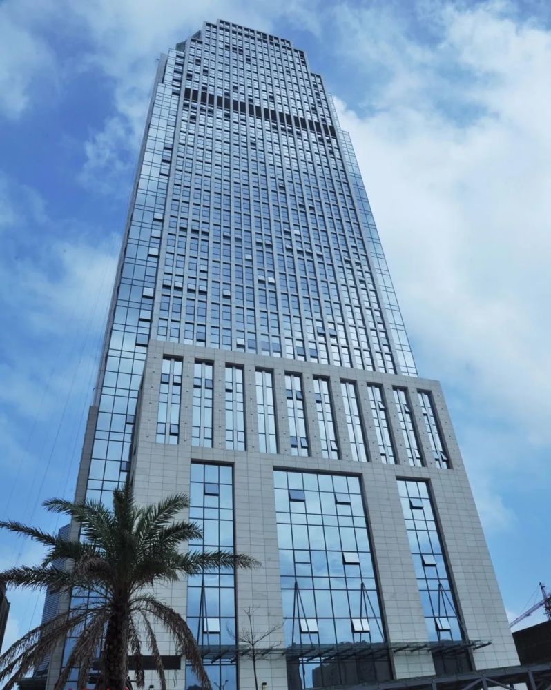 桂林市文化旅游中心项目的标志性建筑以桂林市花"桂花"为建筑造型被誉