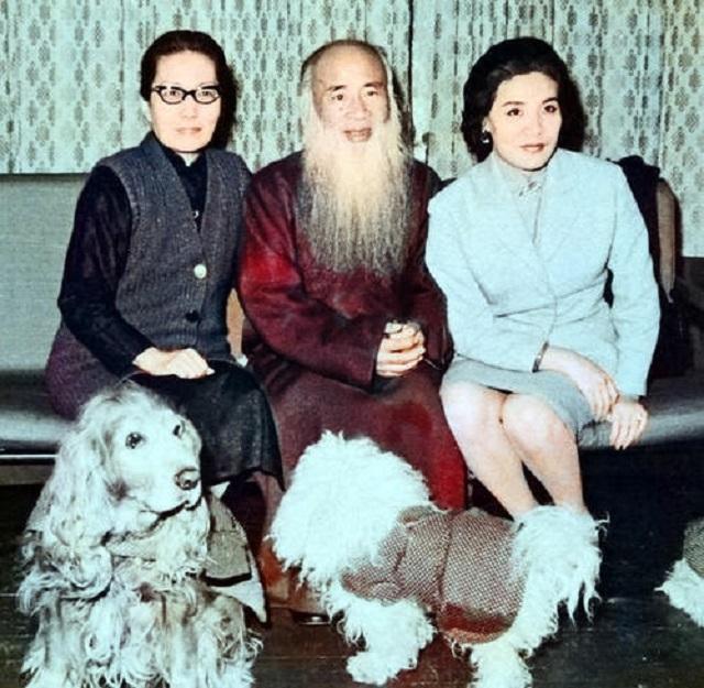 二太太黄凝素:为张大千生下8个孩子,40岁与牌友生情坚决离婚_腾讯新闻