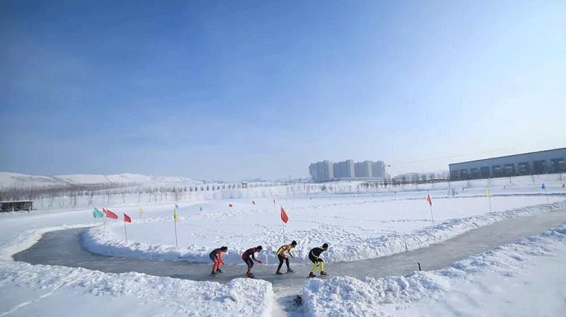 新疆第一所拥有滑雪场的大学冰雪运动进入新工院课堂