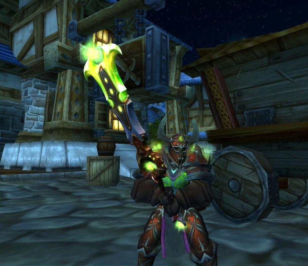 猎人同样消费能力很低,前期拿到了卡拉赞里的凤凰弓,基本上t6之前就