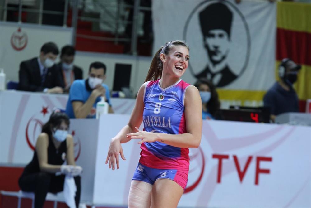 意大利女排联赛水平高蒙扎女排夺冠加拉塔萨雷女排一局不胜