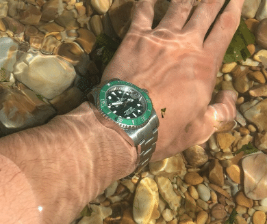 年轻人带的手表排行_适合年轻人的十大腕表品牌(2)