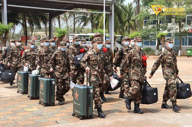 武警海南总队机动支队首批春季新兵抵达军营