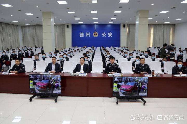 奋进力量"英模事迹报告会,省政法队伍教育整顿第十三指导组组长孟富强