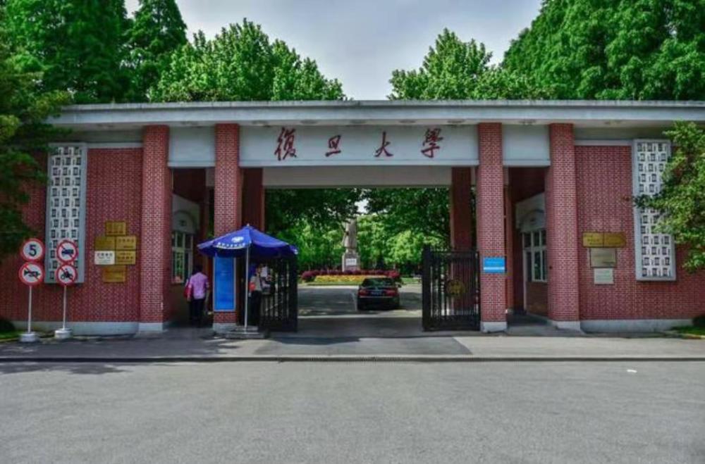 梦泪去复旦大学进行演讲,既然引发广大玩家热议?