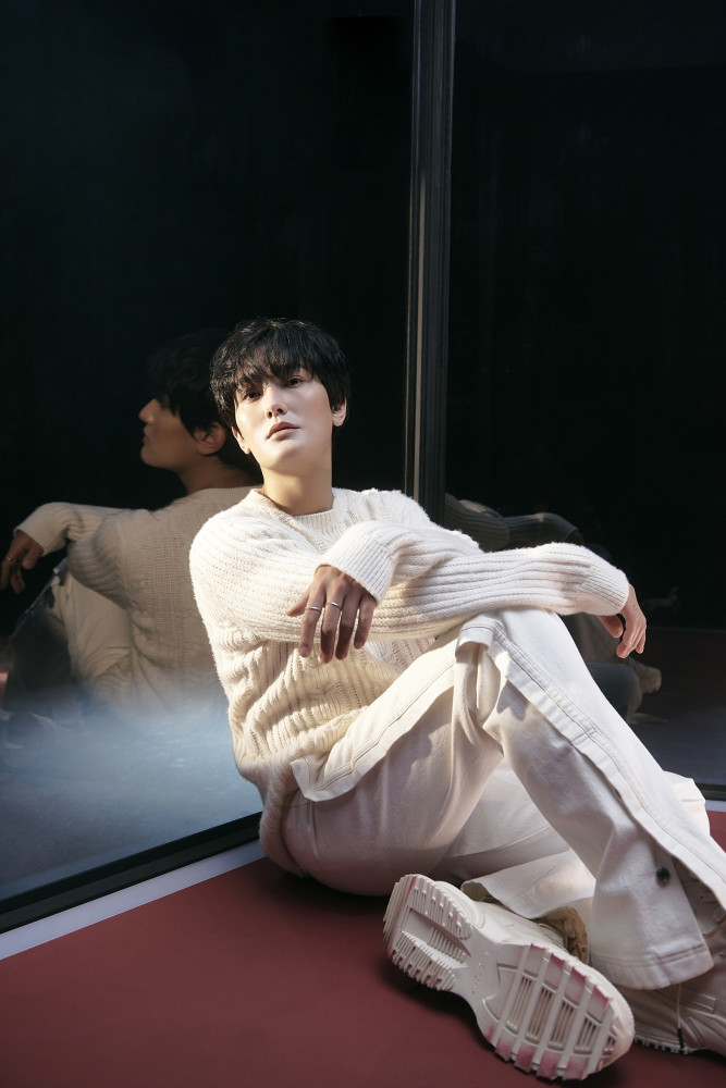 kangta新曲《freezing》音源与mv将于今天下午5点公开!