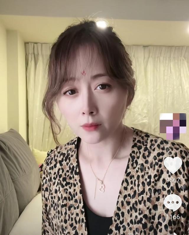 "最美杨贵妃"姚乐怡曝近况!戴6万项链热舞,冰肌如雪颜值惊人