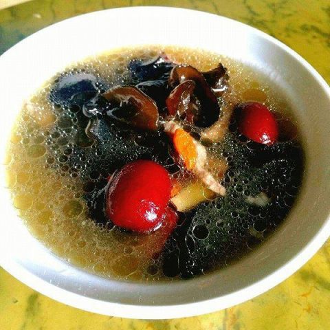 银耳和木耳都可润肺止干咳,有痰无痰别吃错!