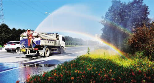 为啥洒水车一直循环兰花草这首歌能换首吗专家大有深意