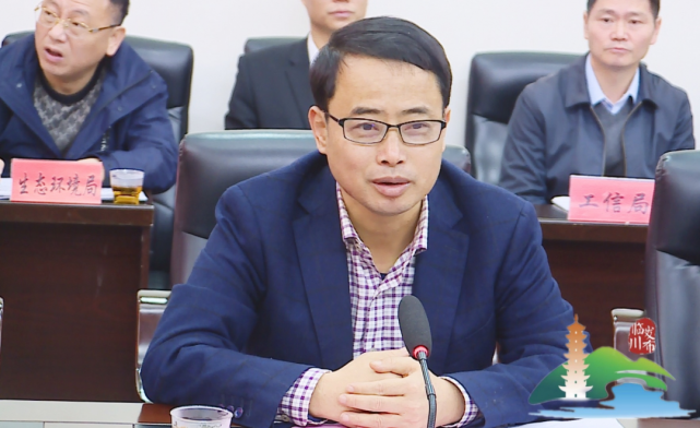 区委副书记,区长杜晓良,区委常委,常务副区长李建泉,区委常委何武飚