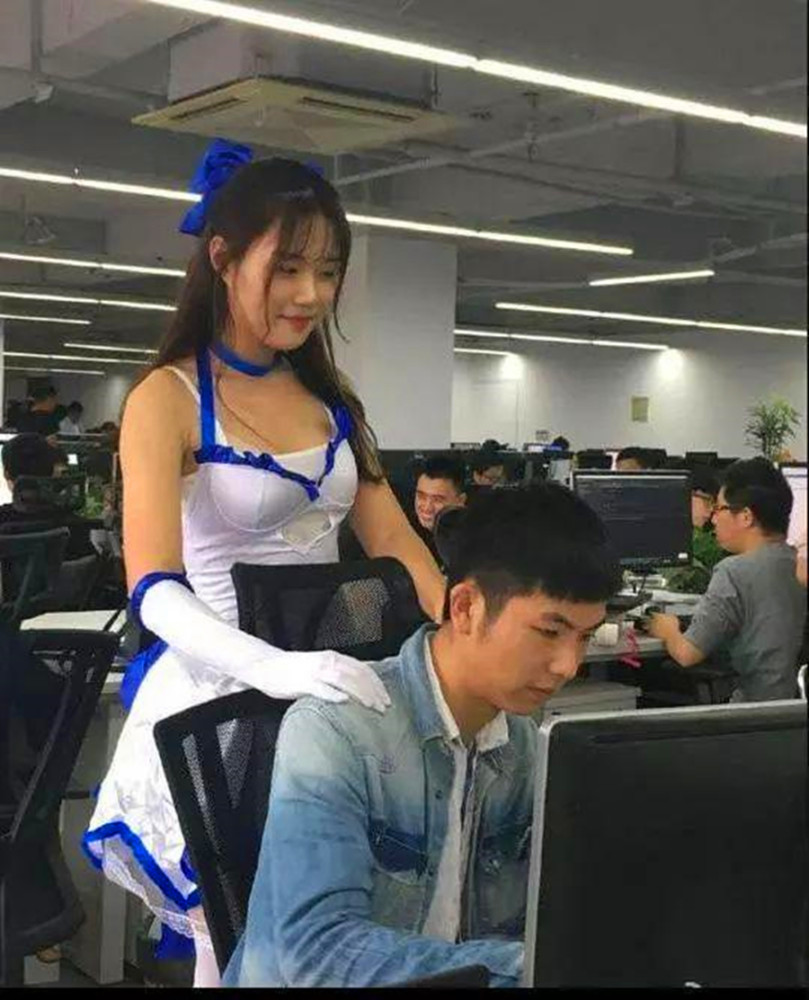 "游戏陪玩这么赚钱?难怪大家都做_腾讯新闻