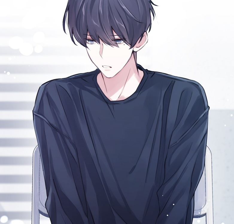 谢俞所在的家庭是个重组家庭,继父的家庭条件极好,与他母亲的家庭条件