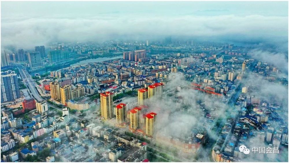 宛如仙境会昌县城惊现云海奇观