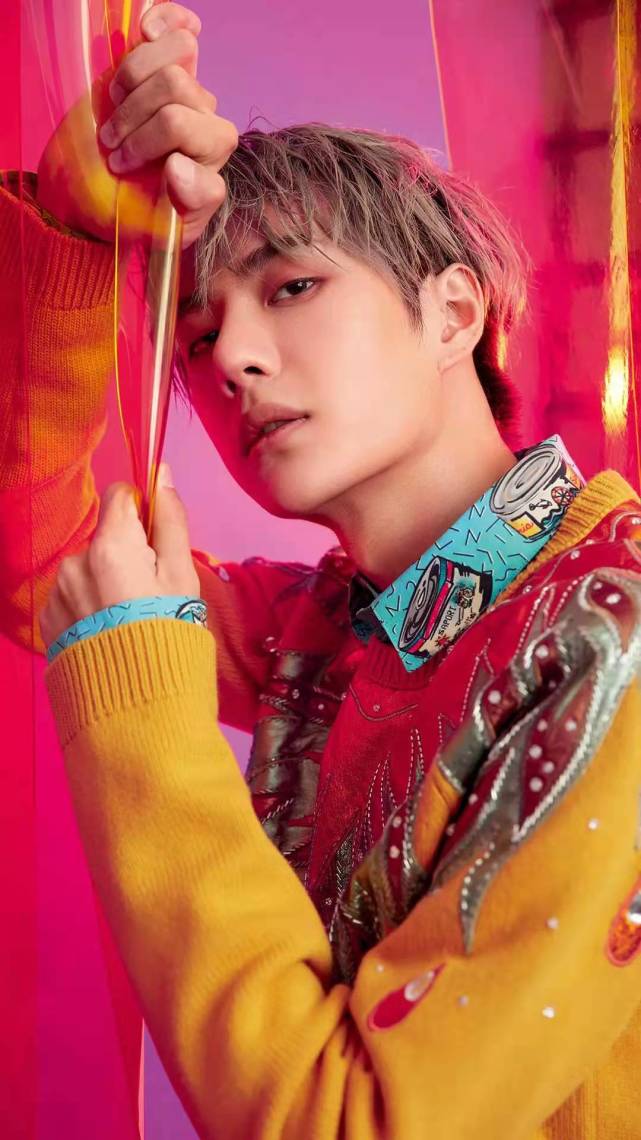 王一博理想照耀中国官宣坚守革命信仰满腔赤诚升腾