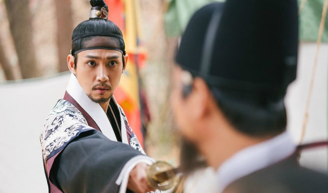 朝鲜驱魔师开播19禁的僵尸剧惊悚背后依旧是王朝欲望
