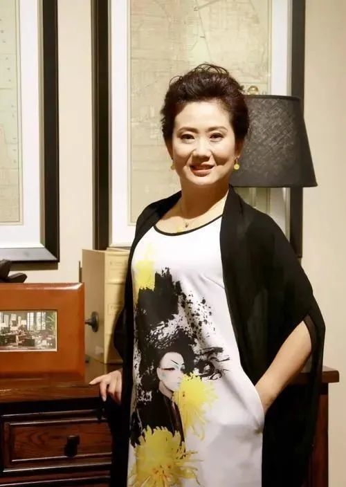 退出国企下海创业,她选择了"押宝"