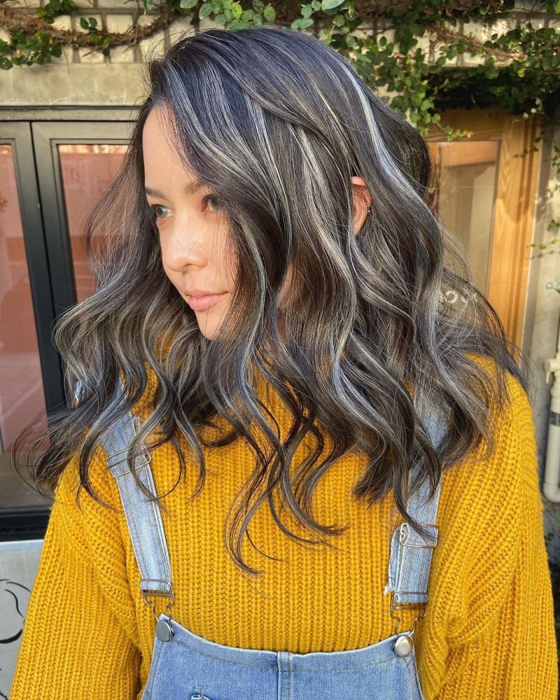 2021发型别瞎染了,高光染让你美出回头率,好看还有层次感_腾讯新闻