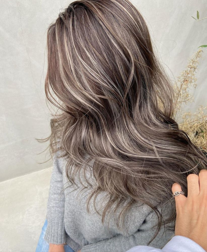 2021发型别瞎染了,高光染让你美出回头率,好看还有层次感_腾讯新闻