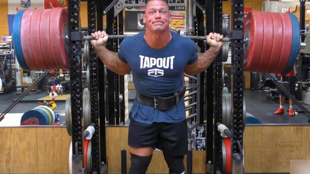 塞纳:当过司机,练过健美,为何被人称为打不死的小强?