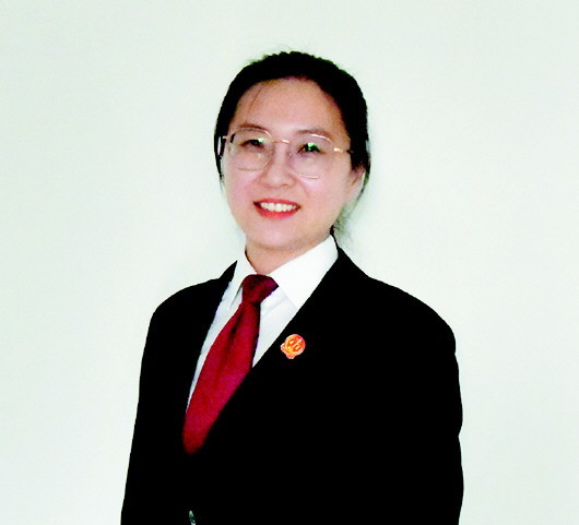 乔青 青岛市市南区人民法院立案庭速裁中心一级法官,主要审理金融借款