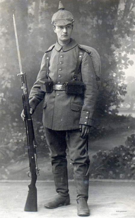 啥叫骑兵老爷德国步兵三十年没换枪骑兵三年换了三款武器