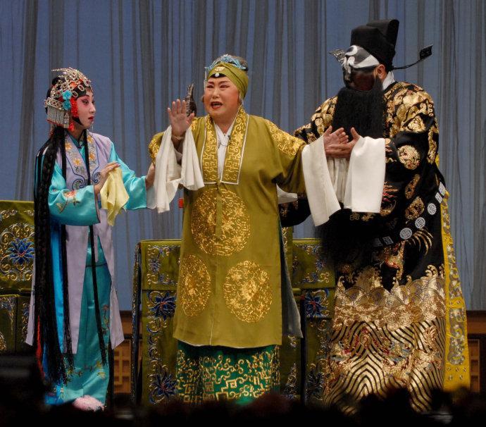 戏曲吉剧在二人转的基础上发展而成的新剧种