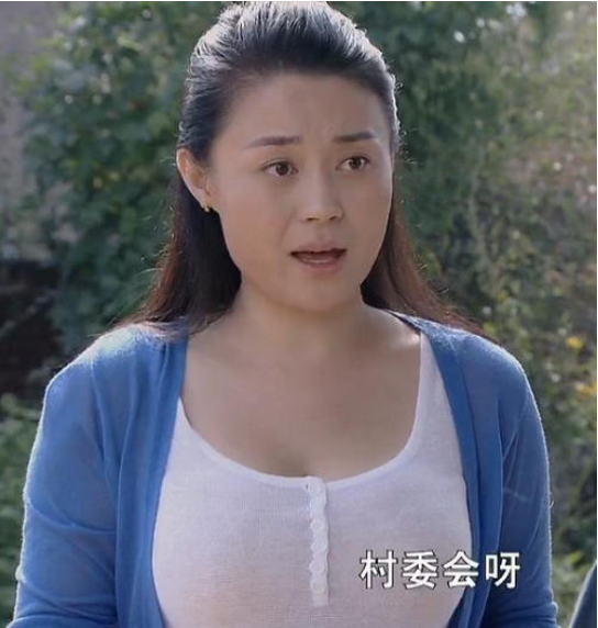 38岁关婷娜晒近照皮肤嫩白像18,戴31万手镯赛富婆,目前仍单身_腾讯