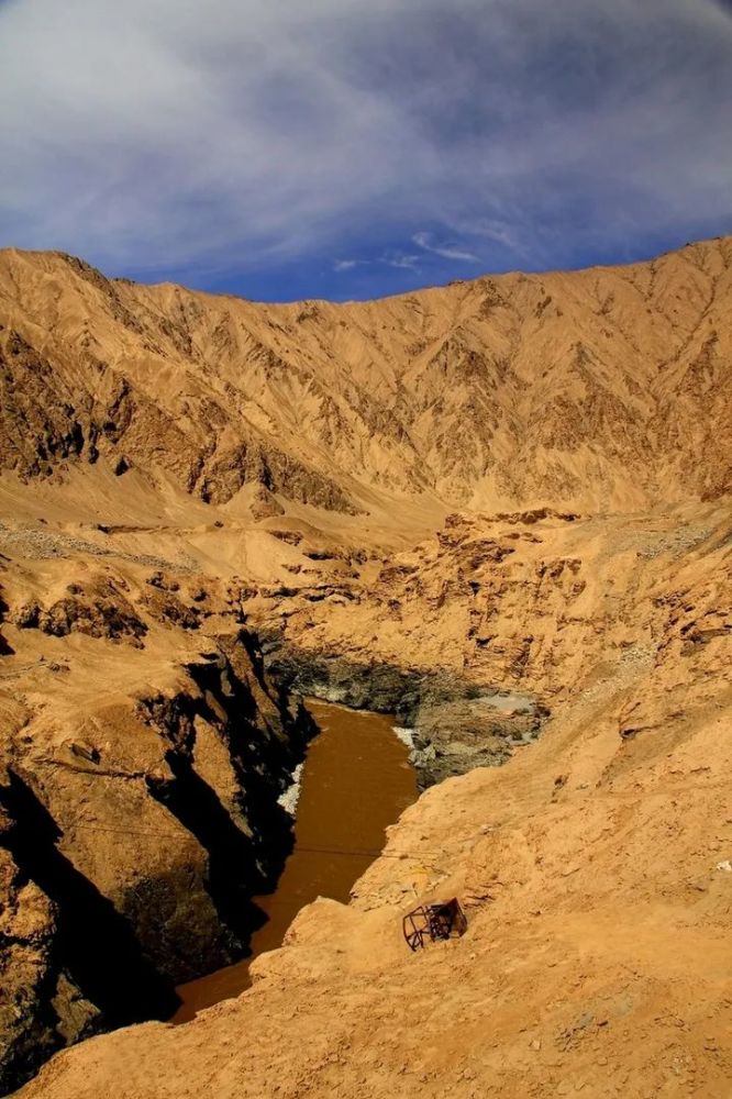 读城尼雅绿洲废弃的地震假说