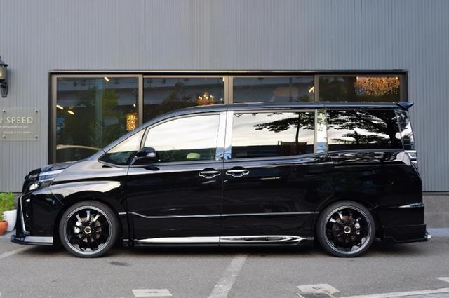 丰田 小号埃尔法 搭混动系统仅5l油耗 15万元起售 盖世汽车网