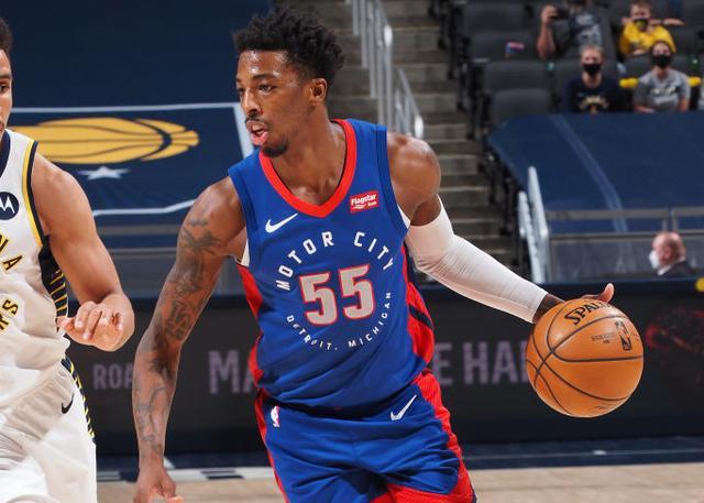 底特律活塞与萨克拉门托国王达成交易,活塞送出后卫德隆-怀特,得到