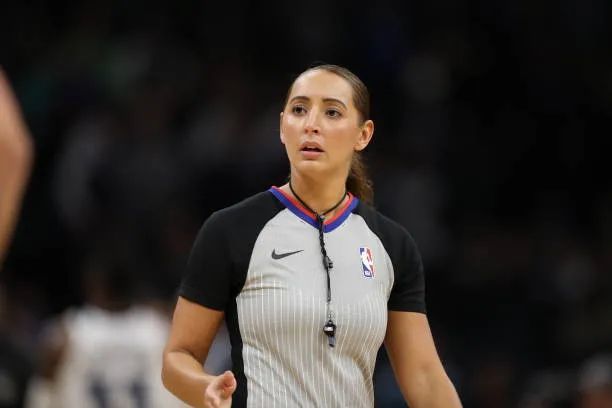 被东契奇撩爆的女裁判火爆全网!