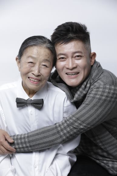 "丑娘"张少华离世,生前受尽疾病折磨,瘦到只有60多斤