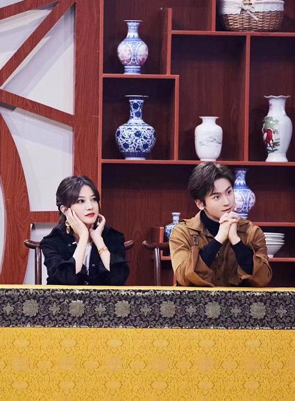 赵薇谈当初看中张哲瀚,是因为他有忧郁气质,导演看人就是不一样!