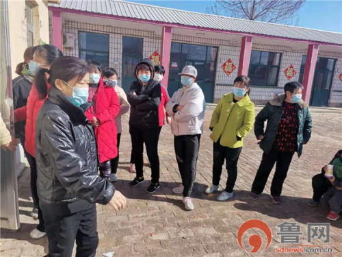 德州市经开区宋官屯街道王庄管理区李学武村开展关爱女性健康义诊活动