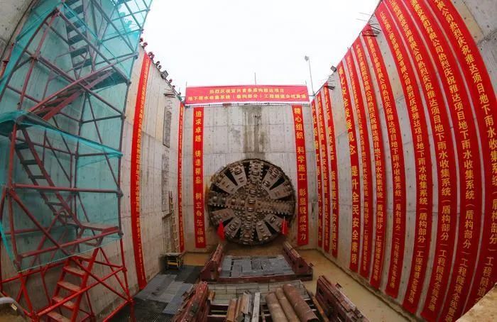 钢铁 巨兽 掘进地下城 腾讯新闻