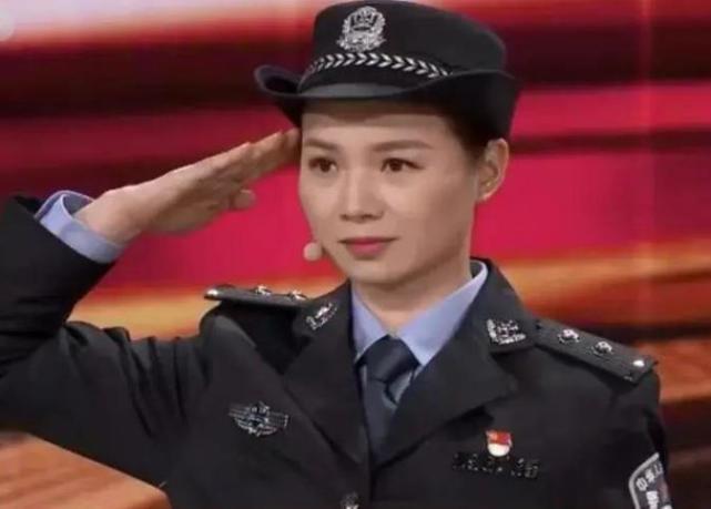 应该会对当年那个只有六岁的"抱树女孩"记忆颇深,这个女孩就是江珊