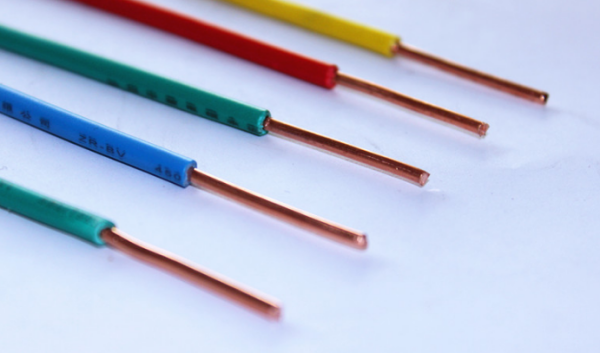 不会还有人把铜铝线连在一起吧