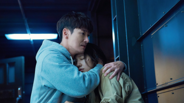 曹承佑和朴信惠在西西弗斯神话中作为情侣享受甜蜜时刻