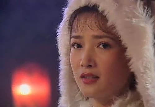 每天都孜孜不倦地练功,无论是台词,表情,还是眼神,何晴都不断地找人