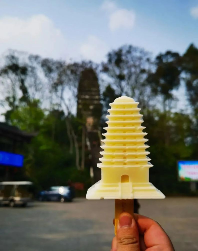 乐山大佛景区推出文创雪糕!_腾讯新闻