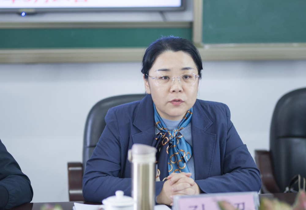 英德市委编办到英德市田家炳中学调研