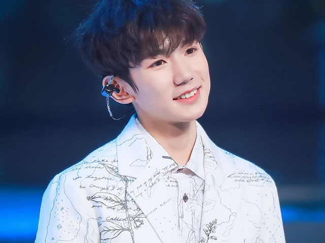 王源郑爽肖战杨洋任嘉伦谭松韵治愈笑容温暖我们的心