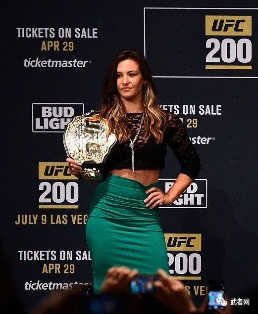 女神回归前ufc冠军米莎塔特7月17日对阵马里恩雷纽