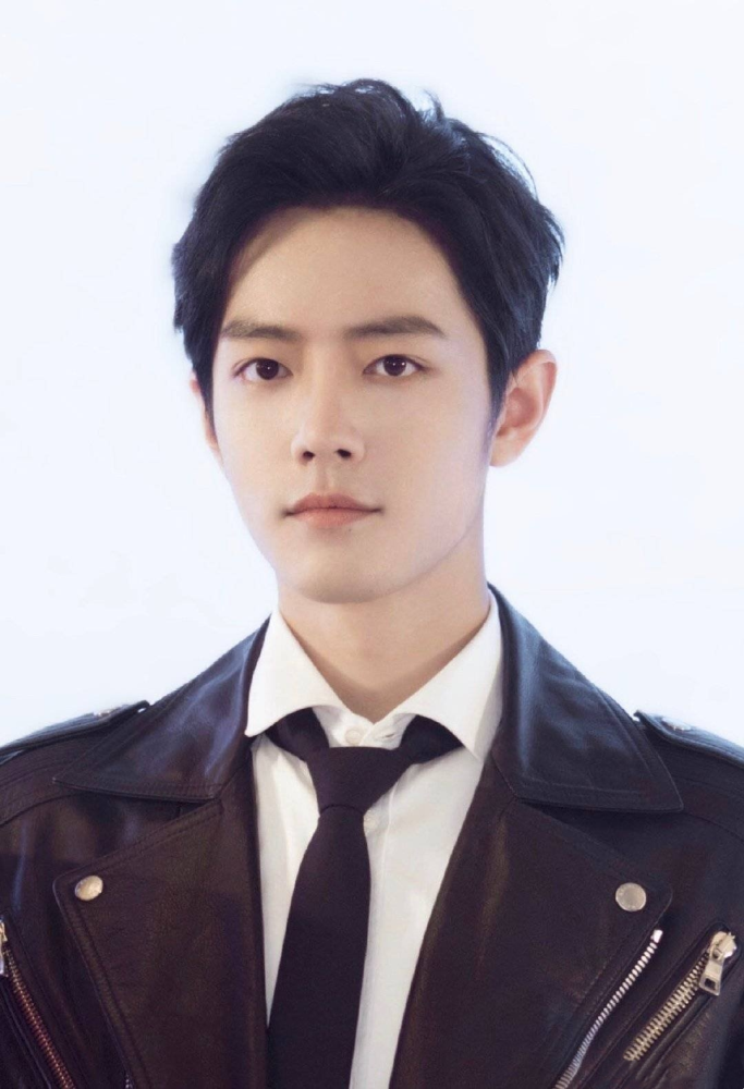 肖战证件照造型一人变身千面男神最后一张太适合p成结婚照