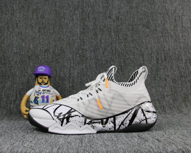 全新安踏kt6低帮版本蓝紫配色发售颜值相当出众的国产低帮篮球鞋