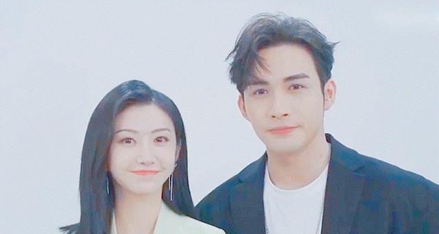 景甜张彬彬快本上班图cp感十足古装售后又营业发糖眼神太甜