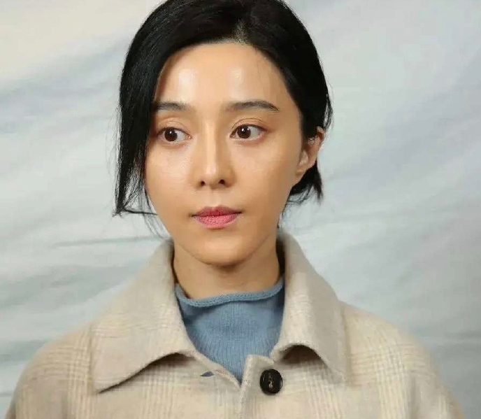 范冰冰新片烈日灼心2素颜出镜五官精致