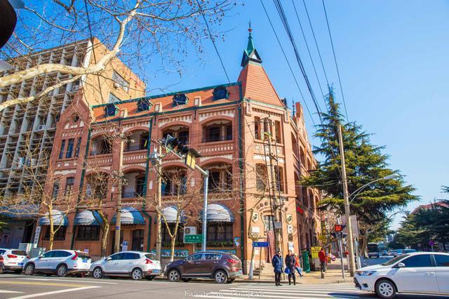 湖南路半座城一杯酒几部书